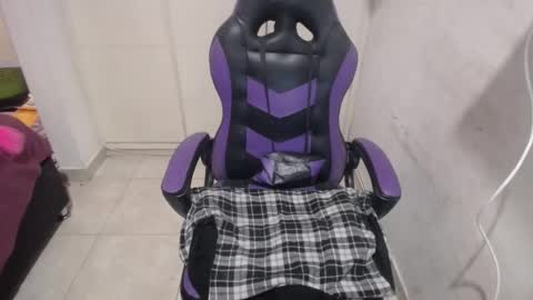 Snapshot of luna_rosita chatting on 02.01.25 Luna online show from 02.01.25