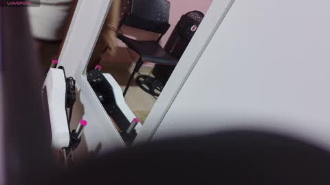 Snapshot of luna_rousse26 chatting on 05.26.26 luna_rousse26 online show from 05.26.26