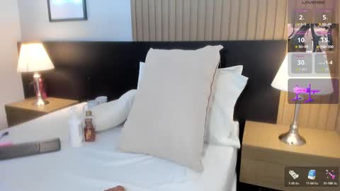 Snapshot of luna_sian chatting on 11.05.25 luna_sian online show from 11.05.25