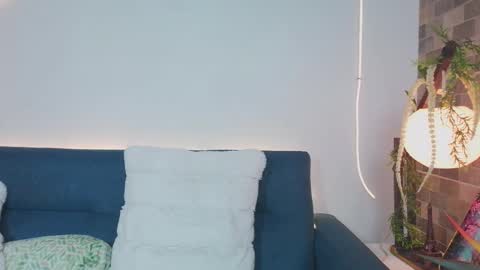 luna_valen online show from 03.17.26