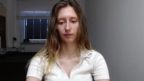 L U N A  online show from 09.24.25