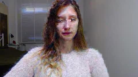 L U N A  online show from 10.15.25