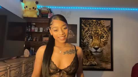 lunaa_11 online show from 12.16.24