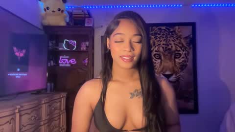 lunaa_11 online show from 09.15.25