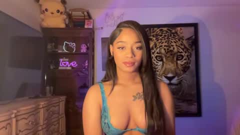 lunaa_11 online show from 09.16.25