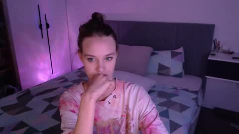 Luna online show from 09.18.25