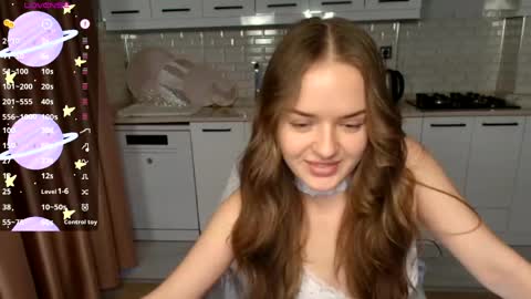 Snapshot of lunaaaura chatting on 03.24.26 Sophia online show from 03.24.26