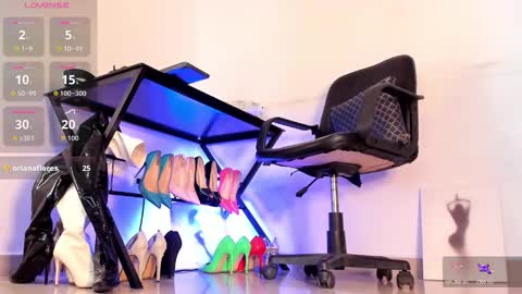  Luna Velez   online show from 11.11.25