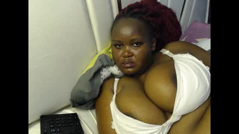 lunabloom01 online show from 01.10.26