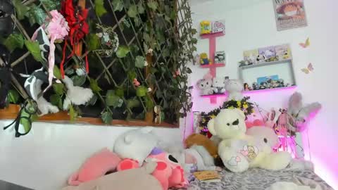 lunacristal_moon online show from 02.13.25