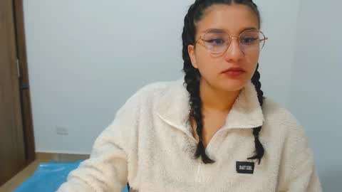My name is luna Lovense is active my orgasms in your hands Give me more pleasure and make me cum PVT IS OPEN online show from 12.17.24