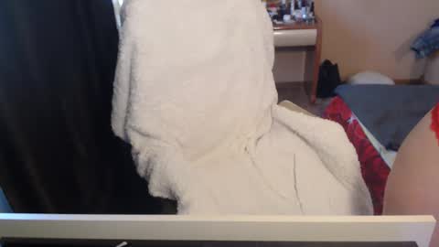 Snapshot of lunadelsol2 chatting on 02.14.25 Luna..ntmu online show from 02.14.25