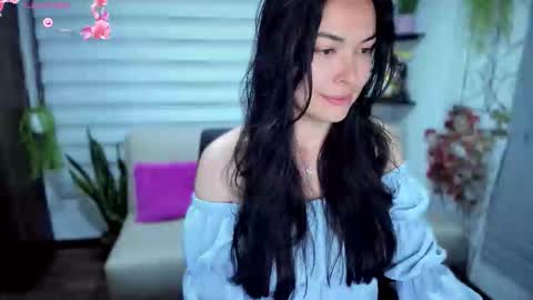 Snapshot of lunagasai_ chatting on 09.30.25 Luna online show from 09.30.25