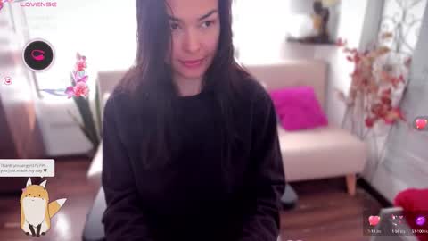 Snapshot of lunagasai_ chatting on 10.13.25 Luna online show from 10.13.25