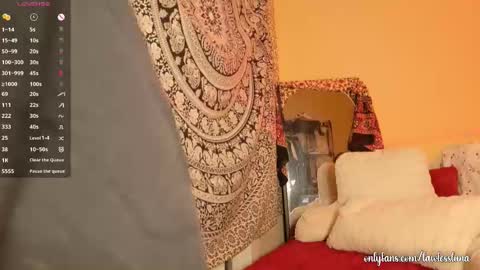 luna dela cruz online show from 10.28.25