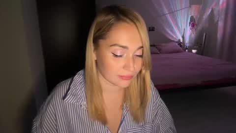 Lana online show from 10.28.25