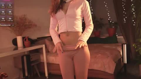 Snapshot of lunalike chatting on 03.23.26 lunalike online show from 03.23.26