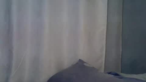 Snapshot of lunalove22_ chatting on 10.04.25 lunalove22_ online show from 10.04.25