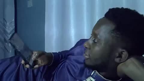 Snapshot of lunalove22_ chatting on 10.31.25 lunalove22_ online show from 10.31.25