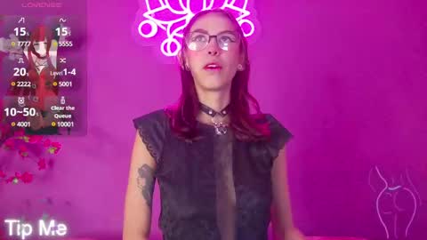 Snapshot of lunamistyc chatting on 03.04.25 Luna online show from 03.04.25