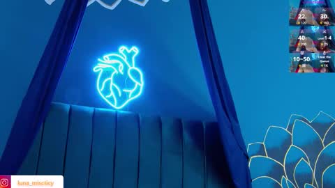 Snapshot of lunamistyc chatting on 10.30.25 Luna online show from 10.30.25