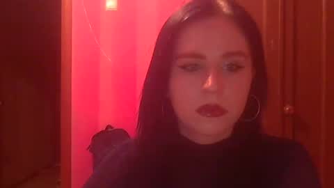 Snapshot of lunamystique_ chatting on 01.22.25 lunamystique_ online show from 01.22.25