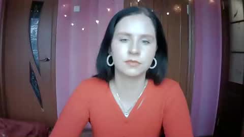 Snapshot of lunamystique_ chatting on 01.27.25 lunamystique_ online show from 01.27.25