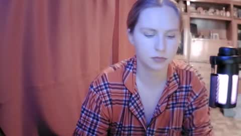 Snapshot of lunamystique_ chatting on 02.19.26 lunamystique_ online show from 02.19.26