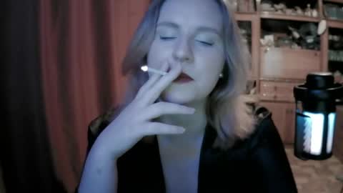 Snapshot of lunamystique_ chatting on 05.22.26 lunamystique_ online show from 05.22.26