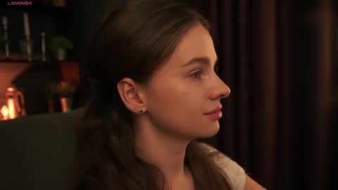 lunaolivia_ online show from 09.30.25