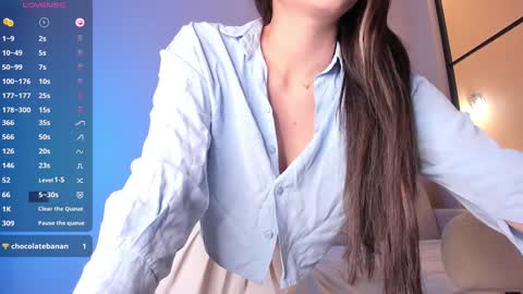 Snapshot of lunaonekiss chatting on 12.08.24 Aisha online show from 12.08.24