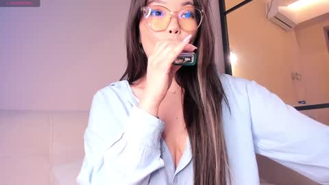 Snapshot of lunaonekiss chatting on 12.08.24 Aisha online show from 12.08.24