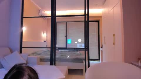 Snapshot of lunaonekiss chatting on 02.27.25 Aisha online show from 02.27.25