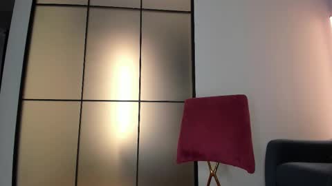 Snapshot of lunaonekiss chatting on 10.13.25 Aisha online show from 10.13.25