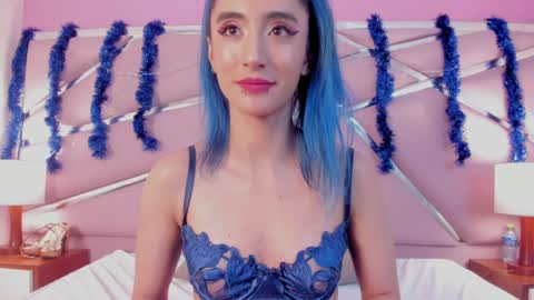Luna Page online show from 01.05.25
