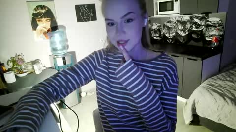 Snapshot of lunapeony chatting on 02.02.26 lunapeony online show from 02.02.26