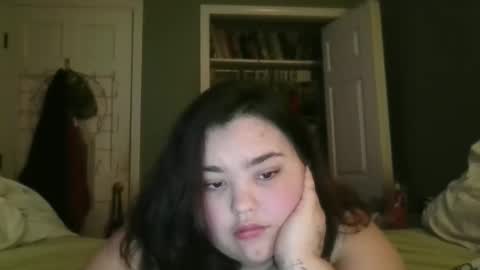 Snapshot of lunar_nightstar chatting on 10.20.25 lunar_nightstar online show from 10.20.25
