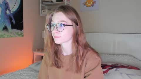 Snapshot of lunar_sofia chatting on 12.22.24 Sofia online show from 12.22.24