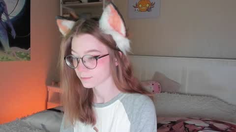 Snapshot of lunar_sofia chatting on 12.22.24 Sofia online show from 12.22.24