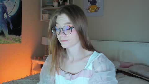 Snapshot of lunar_sofia chatting on 12.24.24 Sofia online show from 12.24.24