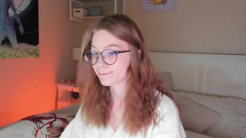 Snapshot of lunar_sofia chatting on 12.26.24 Sofia online show from 12.26.24