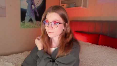 Snapshot of lunar_sofia chatting on 02.04.25 Sofia online show from 02.04.25