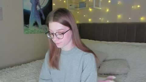 Snapshot of lunar_sofia chatting on 02.12.25 Sofia online show from 02.12.25