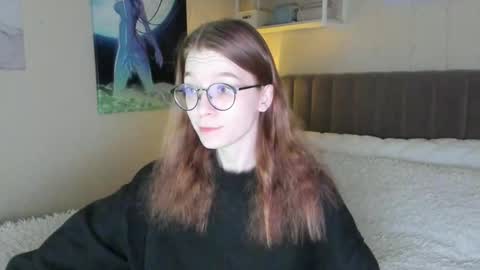 Snapshot of lunar_sofia chatting on 02.27.25 Sofia online show from 02.27.25