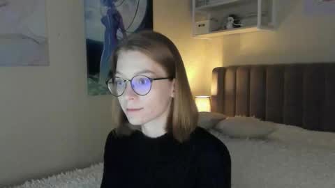 Snapshot of lunar_sofia chatting on 09.09.25 Sofia online show from 09.09.25