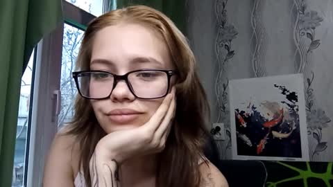 Snapshot of lunariella chatting on 03.22.26 Luna online show from 03.22.26