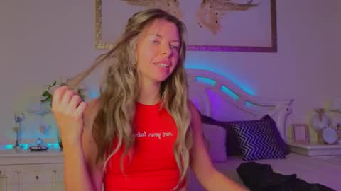 Luna Rishi online show from 10.07.25