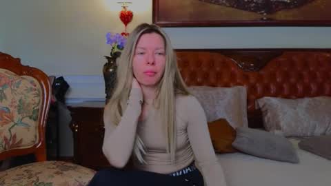 Luna Rishi online show from 02.17.26