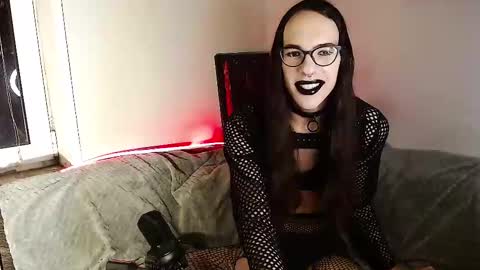 Linda  Linde online show from 02.18.25