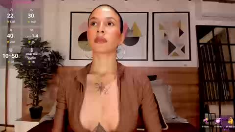 Luna Ruso  online show from 09.19.25